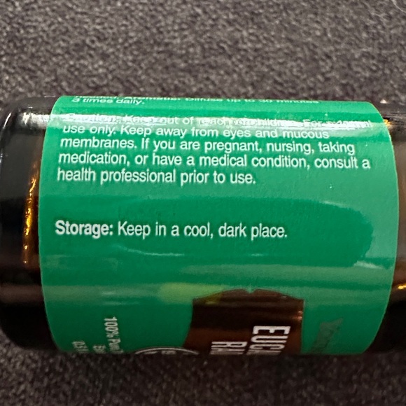 Young Living Eucalyptus Radiata Essential Oil - Vibrant Green - Picture 5 of 6